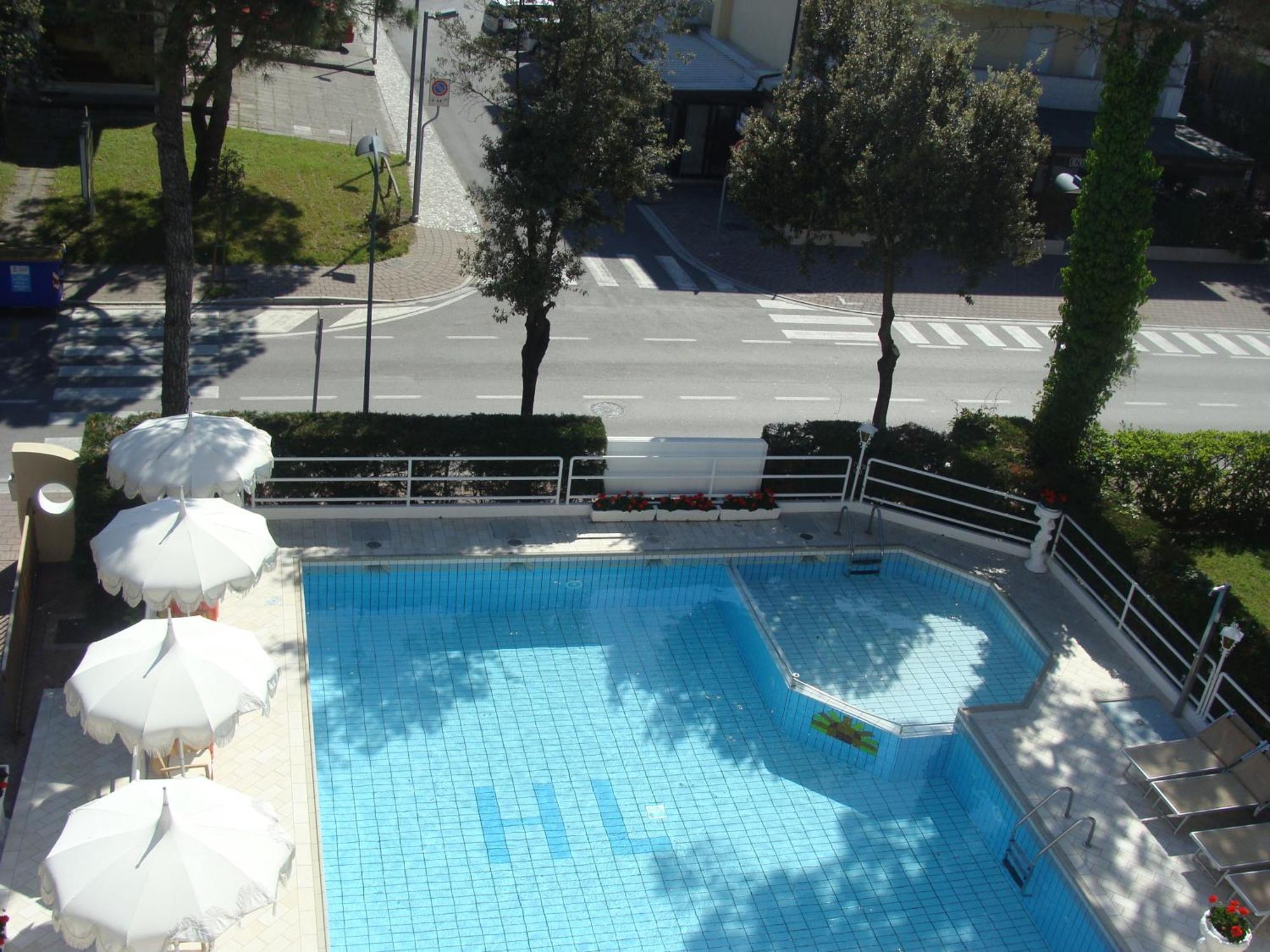 Hotel Villa Luisa Lignano Sabbiadoro Exteriér fotografie