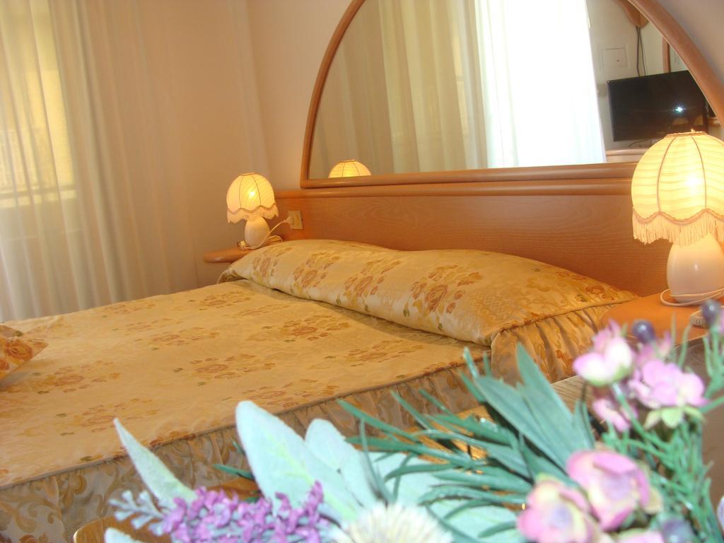 Hotel Villa Luisa Lignano Sabbiadoro Exteriér fotografie